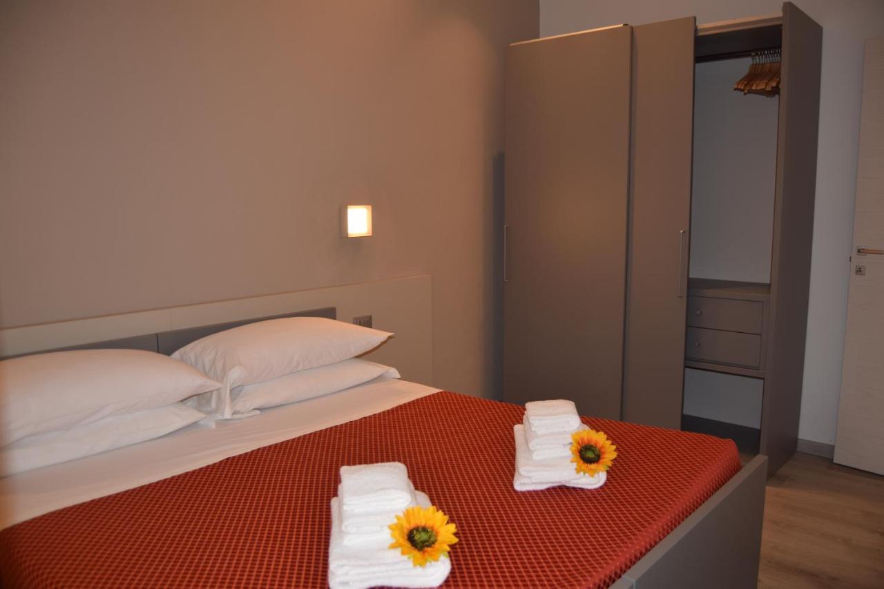 Orchidea Marina Aparthotel Тирения Екстериор снимка