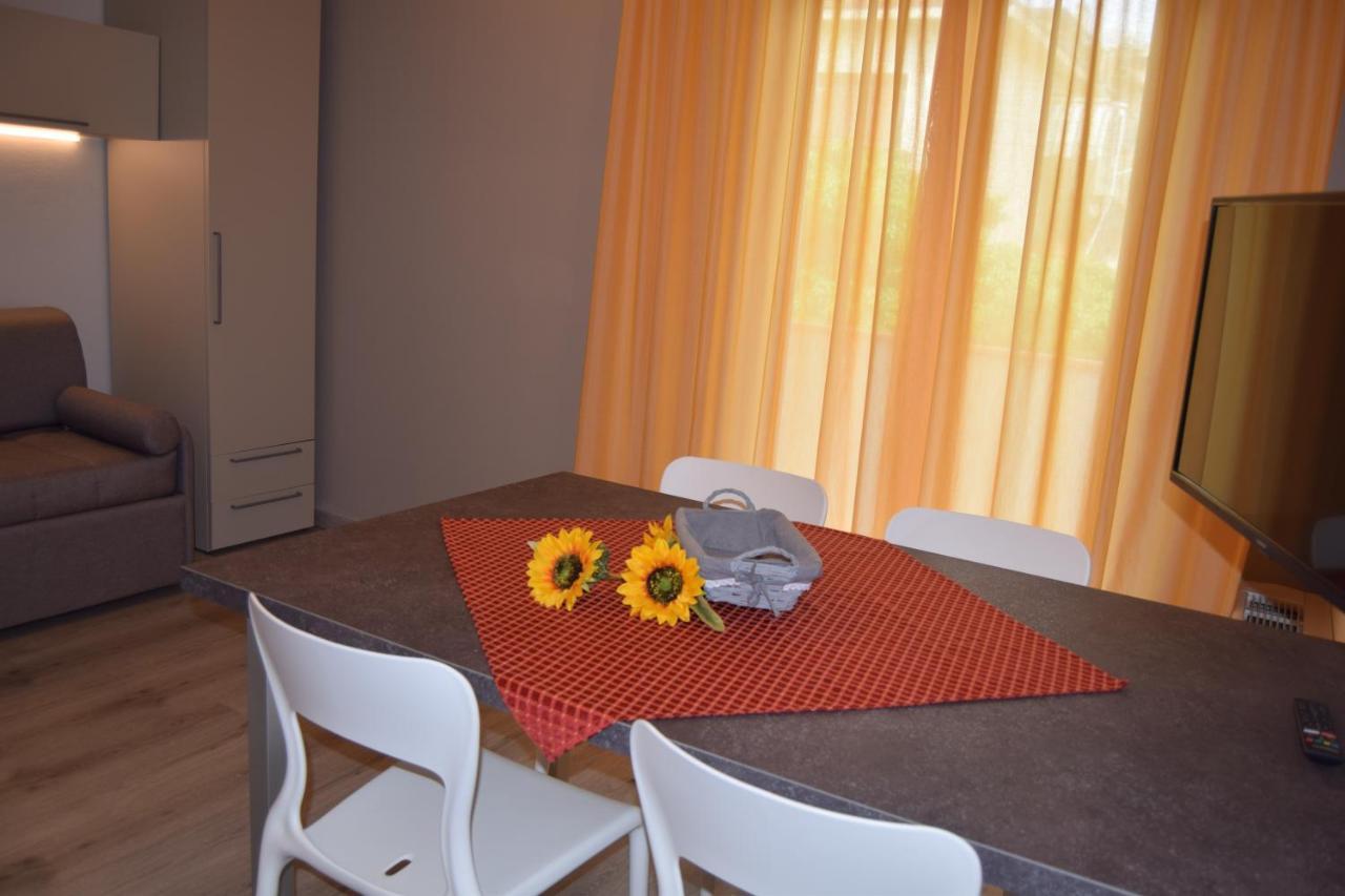 Orchidea Marina Aparthotel Тирения Екстериор снимка