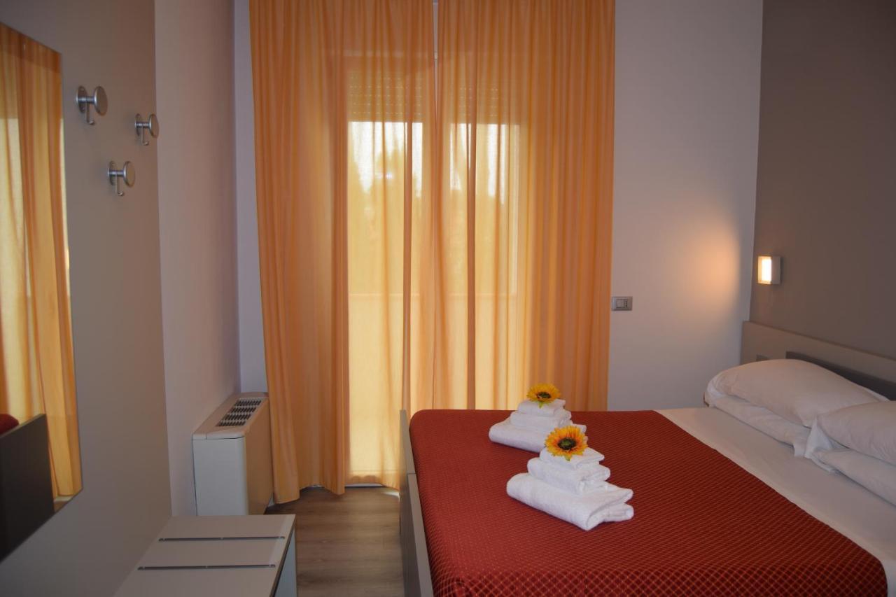 Orchidea Marina Aparthotel Тирения Екстериор снимка