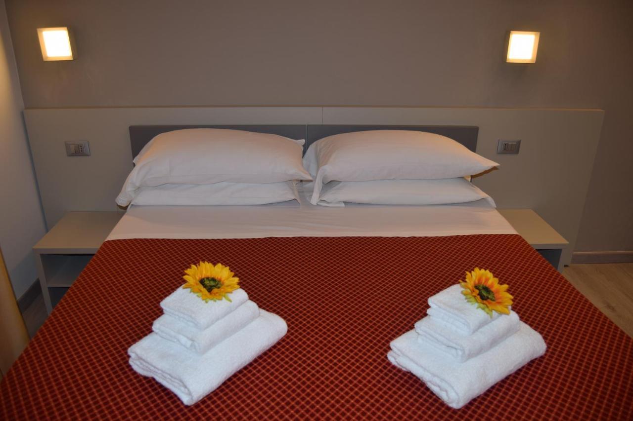 Orchidea Marina Aparthotel Тирения Екстериор снимка
