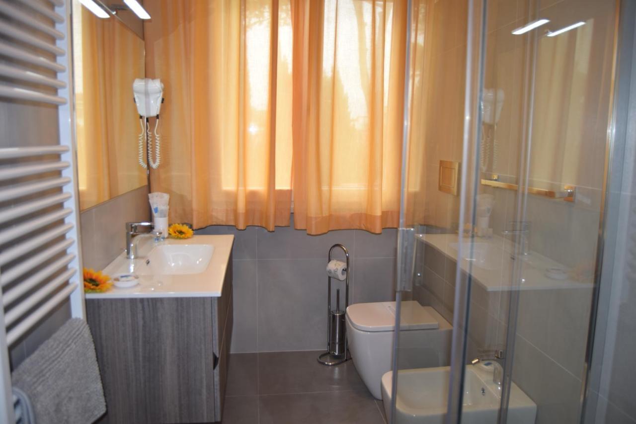 Orchidea Marina Aparthotel Тирения Екстериор снимка