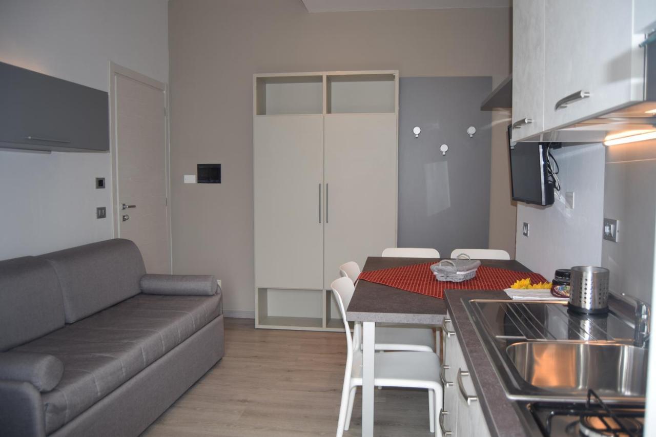 Orchidea Marina Aparthotel Тирения Екстериор снимка