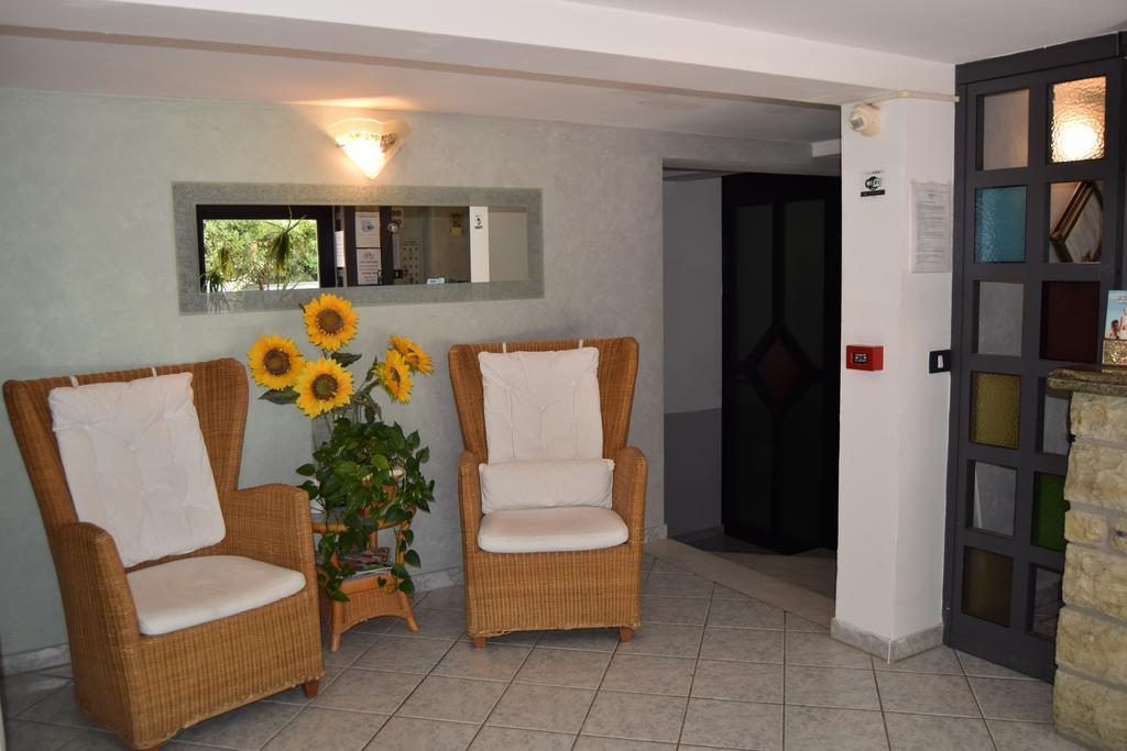 Orchidea Marina Aparthotel Тирения Екстериор снимка