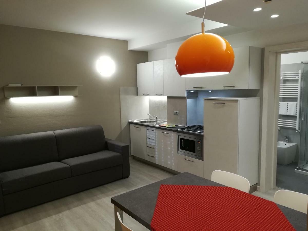 Orchidea Marina Aparthotel Тирения Екстериор снимка