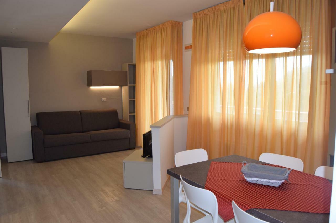 Orchidea Marina Aparthotel Тирения Екстериор снимка
